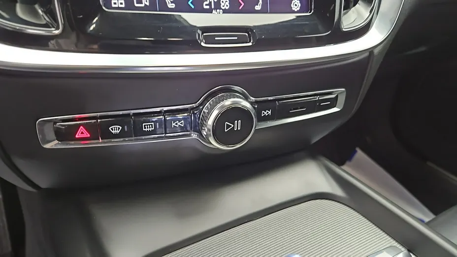VOLVO V60 -