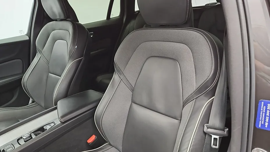 VOLVO V60 -