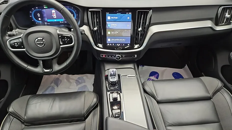 VOLVO V60 -