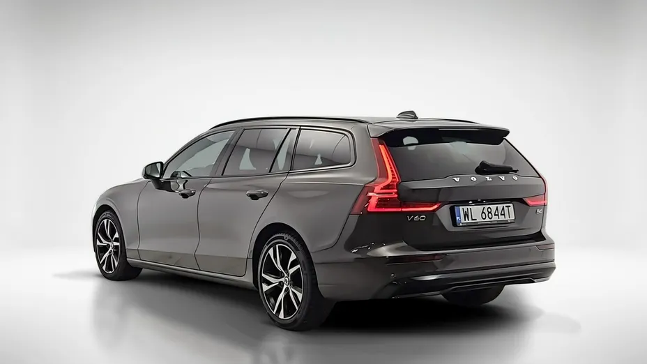 VOLVO V60 -