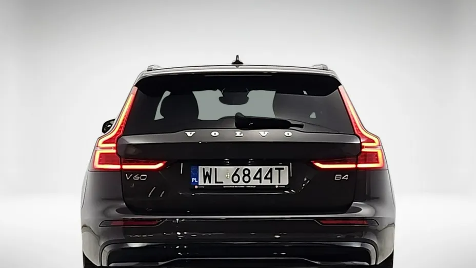 VOLVO V60 -