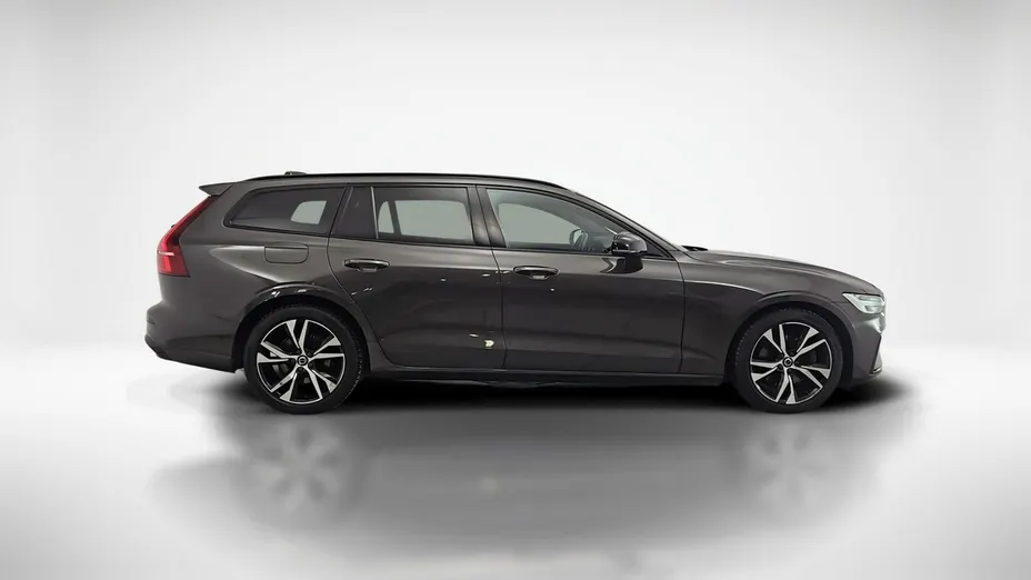 VOLVO V60 -