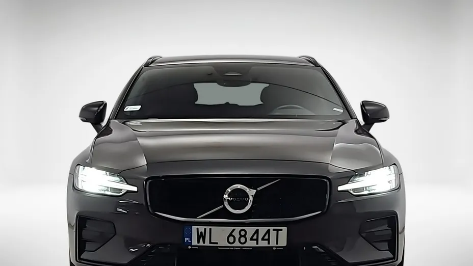 VOLVO V60 -