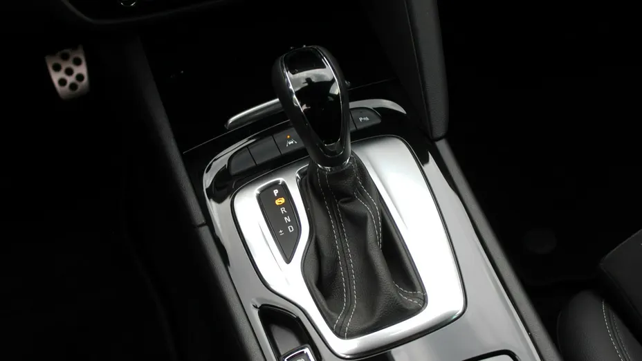 OPEL Insignia -