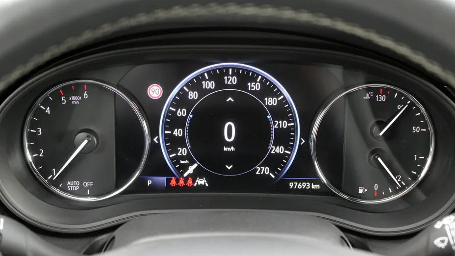 OPEL Insignia -