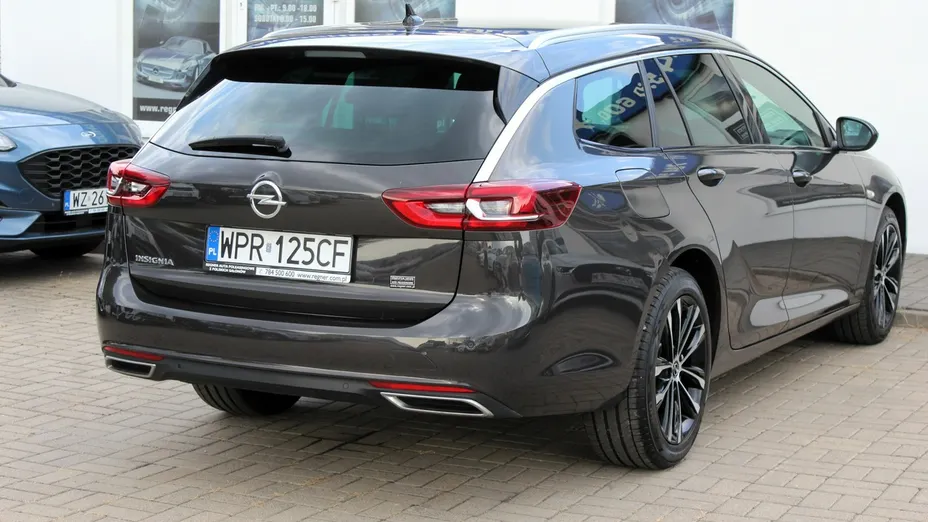 OPEL Insignia -