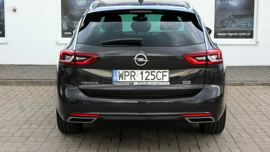 OPEL Insignia -