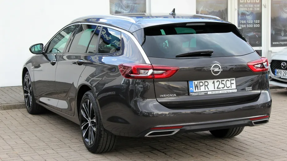 OPEL Insignia -