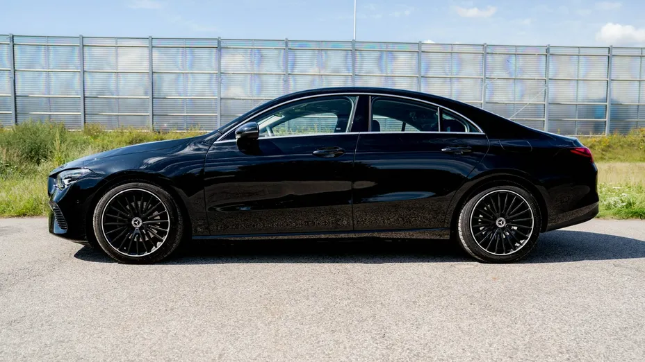 MERCEDES-BENZ CLA -