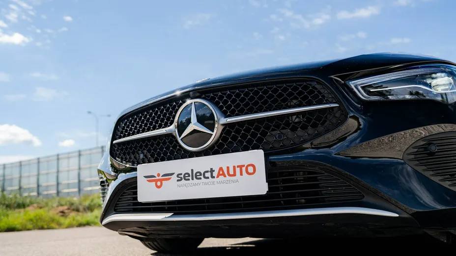 MERCEDES-BENZ CLA -