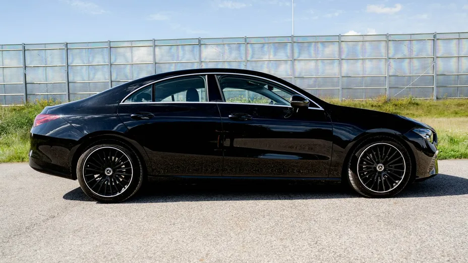 MERCEDES-BENZ CLA -