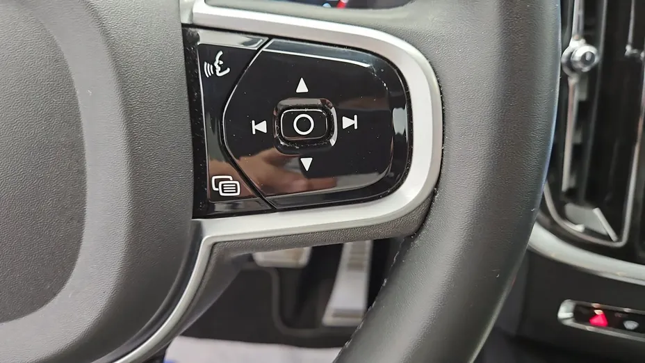 VOLVO V60 -