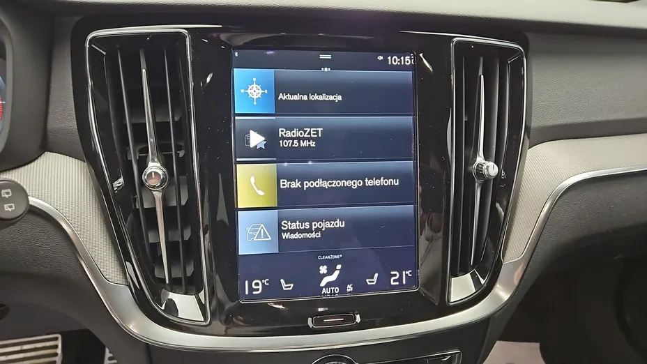 VOLVO V60 -
