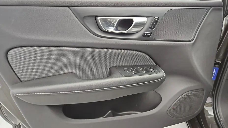 VOLVO V60 -