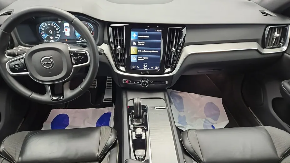 VOLVO V60 -
