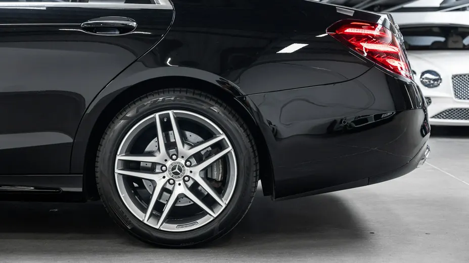 MERCEDES-BENZ S Klasa -