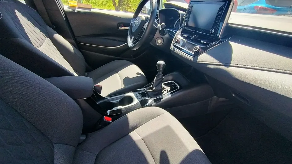 TOYOTA Corolla -