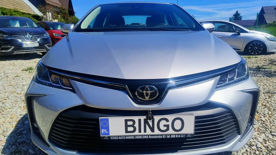 TOYOTA Corolla -