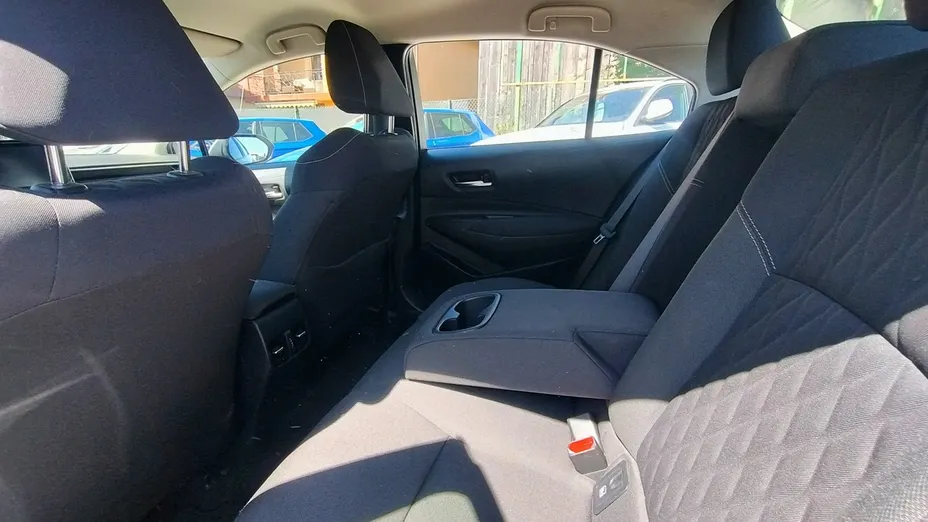 TOYOTA Corolla -