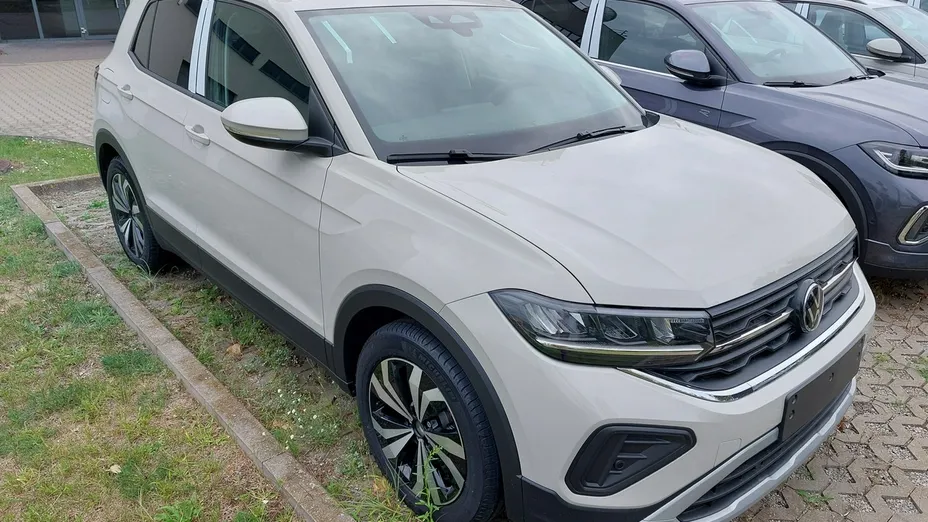 VOLKSWAGEN T-Cross -
