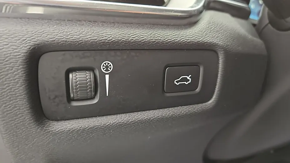 VOLVO V60 -