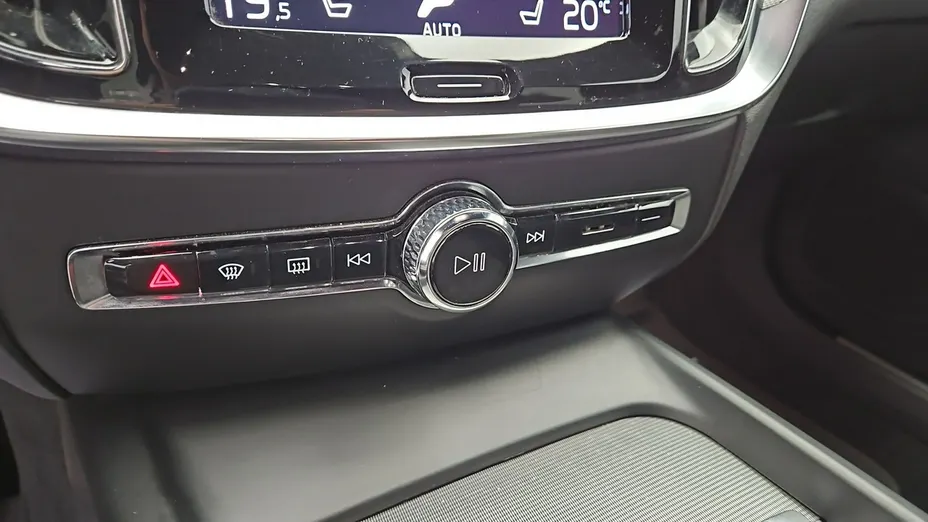 VOLVO V60 -
