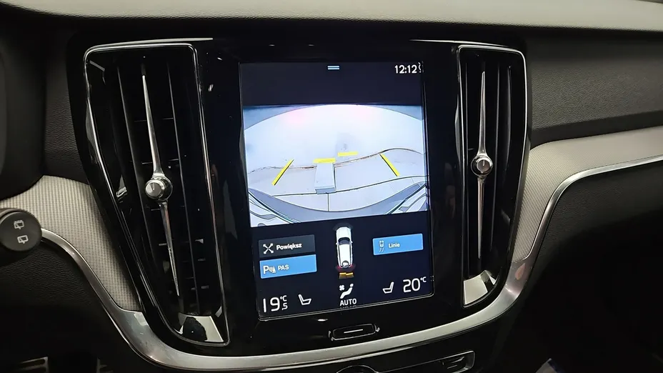 VOLVO V60 -
