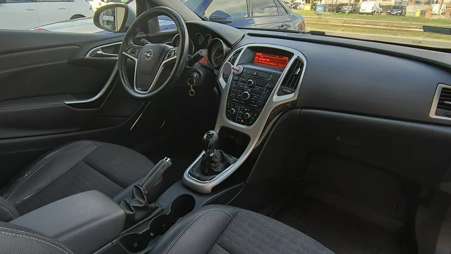 OPEL Astra -