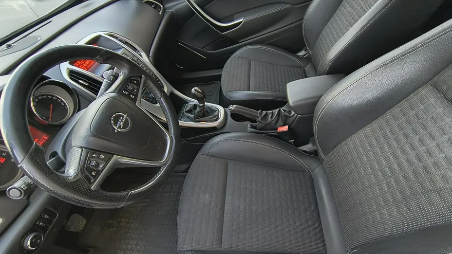 OPEL Astra -