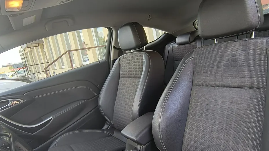 OPEL Astra -