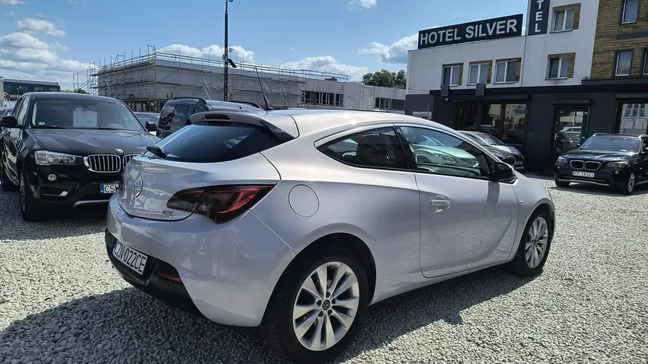 OPEL Astra -