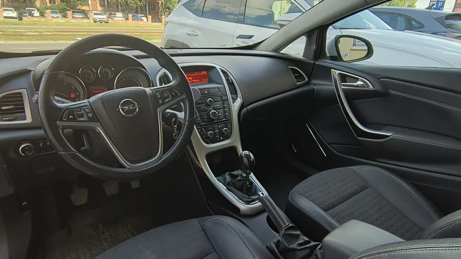 OPEL Astra -