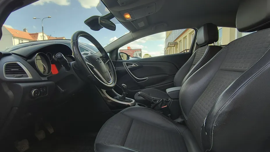 OPEL Astra -