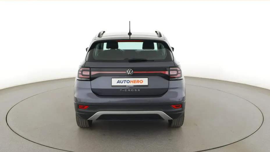 VOLKSWAGEN T-Cross -