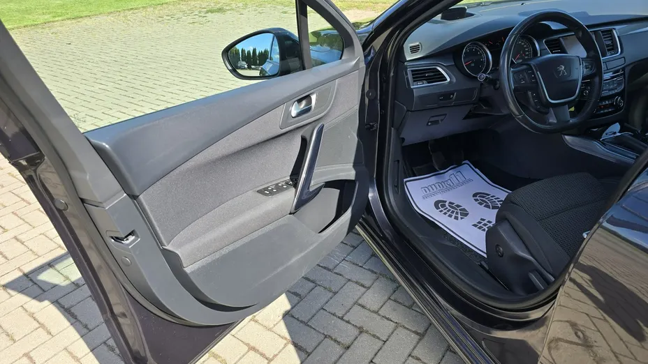 PEUGEOT 508 -