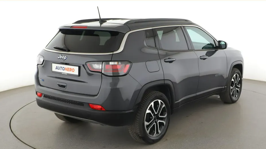 JEEP Compass -