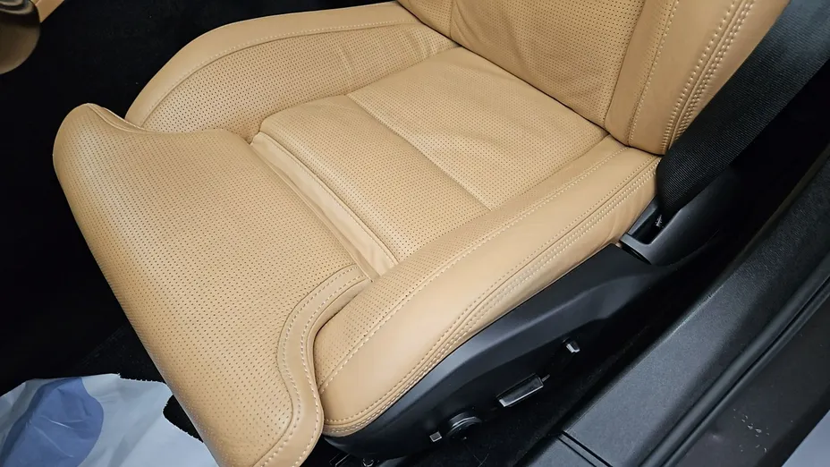 VOLVO V90 -