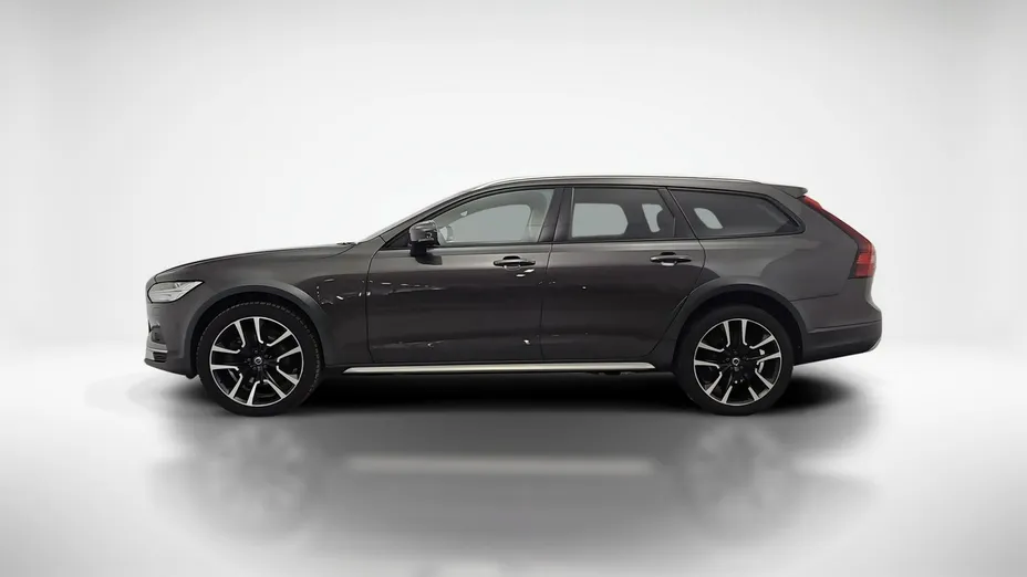 VOLVO V90 -