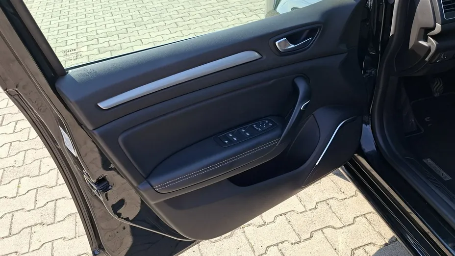 RENAULT Megane -