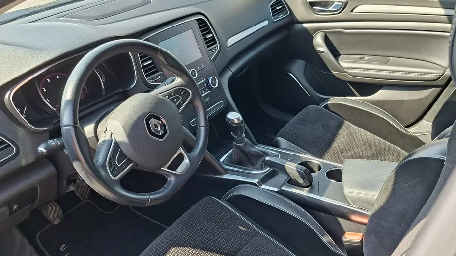 RENAULT Megane -