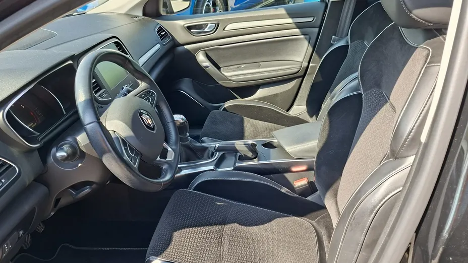 RENAULT Megane -
