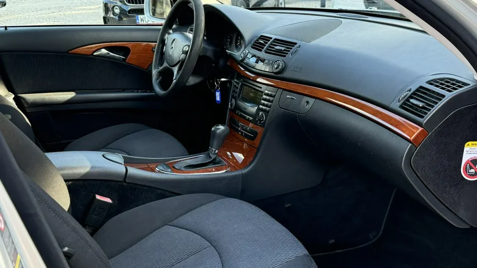 MERCEDES-BENZ E Klasa -