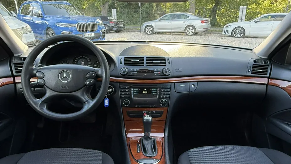 MERCEDES-BENZ E Klasa -