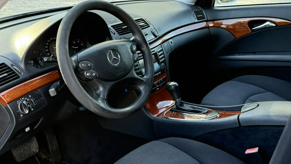 MERCEDES-BENZ E Klasa -
