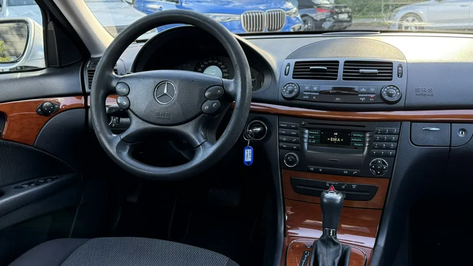 MERCEDES-BENZ E Klasa -
