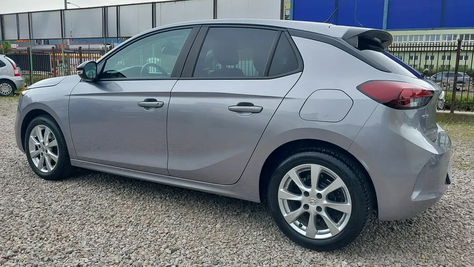 OPEL Corsa -