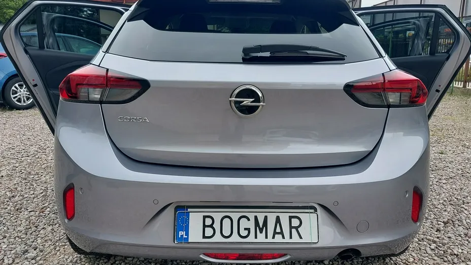 OPEL Corsa -