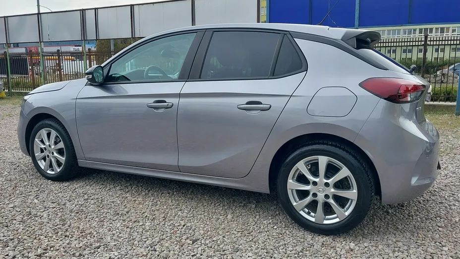OPEL Corsa -