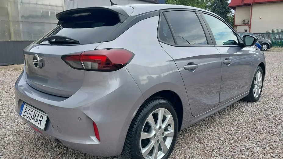 OPEL Corsa -
