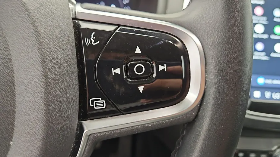 VOLVO XC90 -